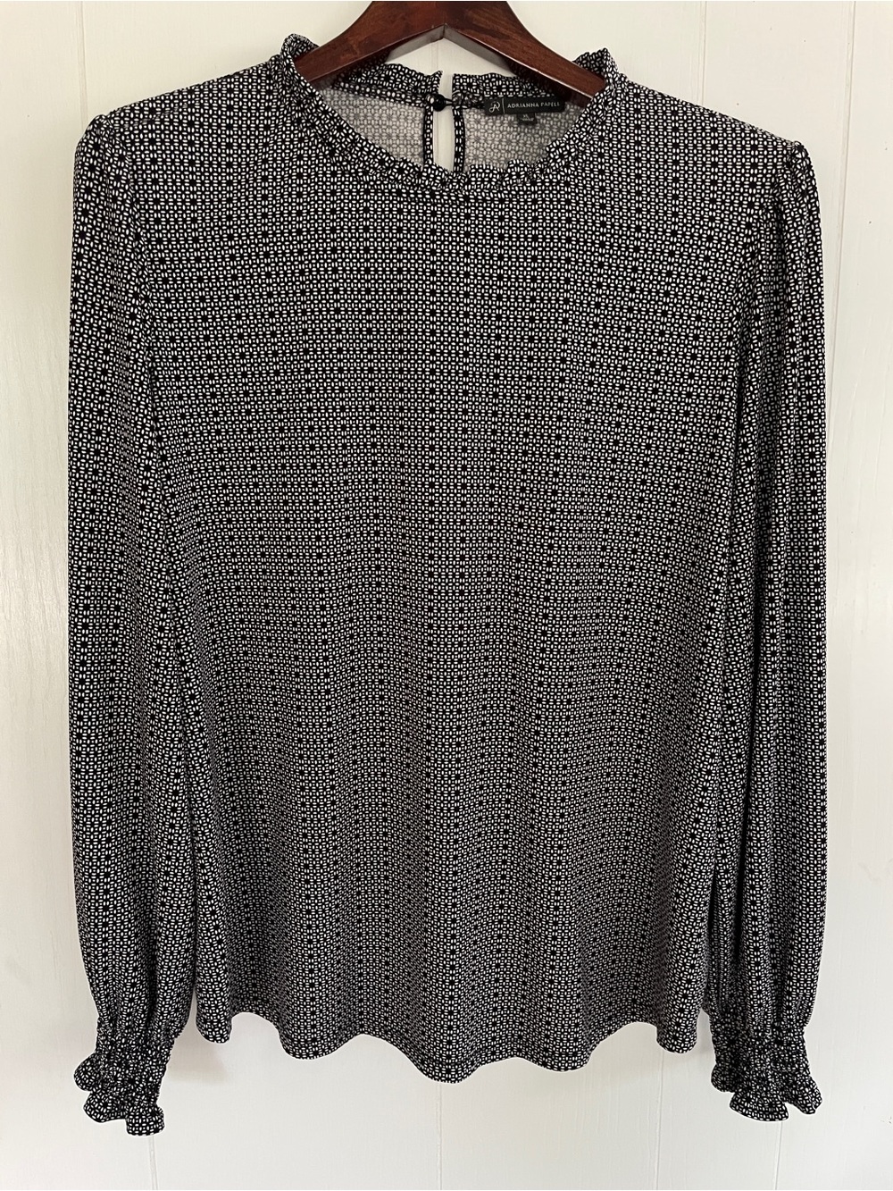 Adrianna Papell Black & White Mock Ruffle Neck Blouse Size-XL